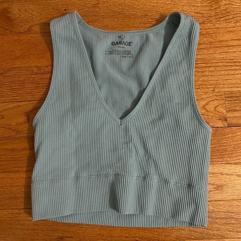 GARAGE NEVER WORN Teal Stella Seamless Plunge Tank